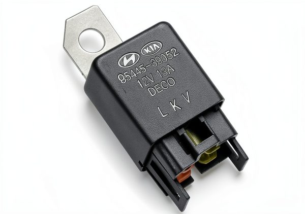Hyundai 95445-39052 Through Hole Relay-0